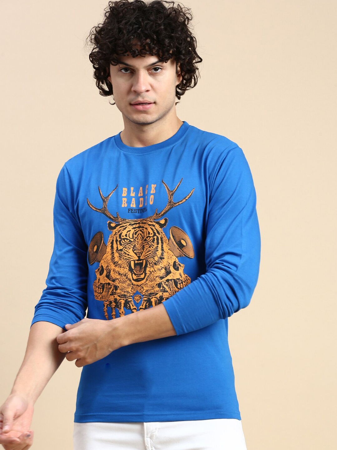 

BLACK RADIO Graphic Printed Cotton T-shirt, Blue