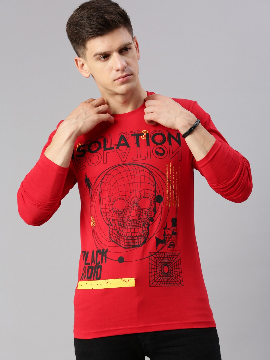 

BLACK RADIO Round Neck Graphic Printed Cotton T-shirt, Red