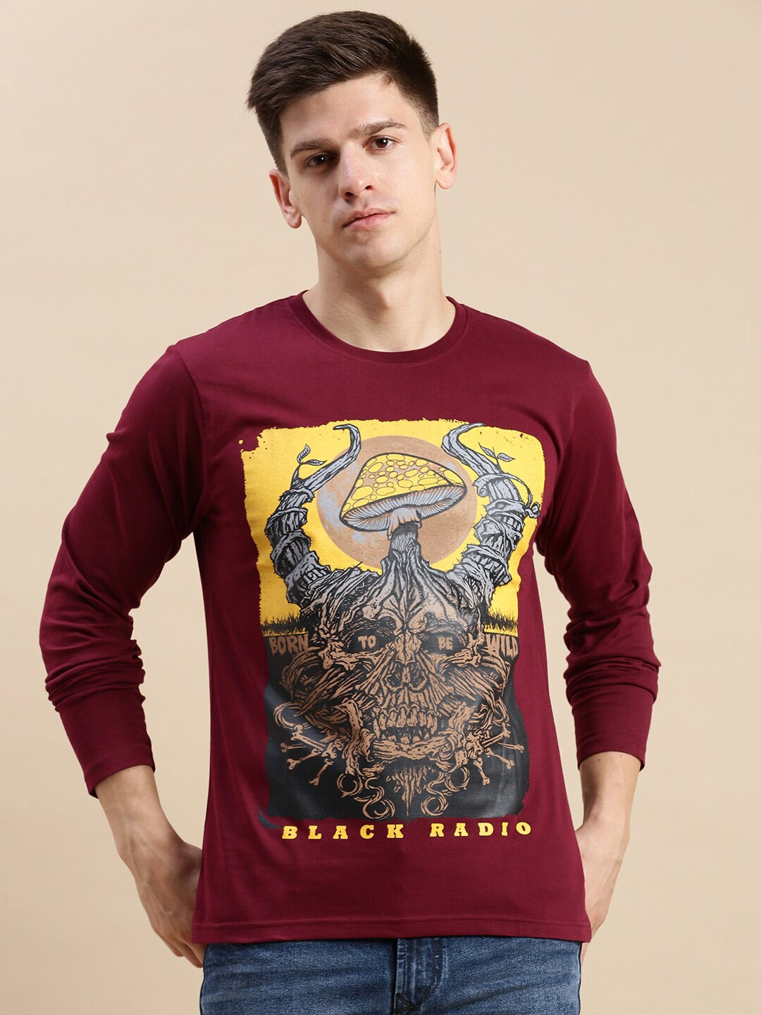 

BLACK RADIO Graphic Printed Pure Cotton T-shirt, Maroon