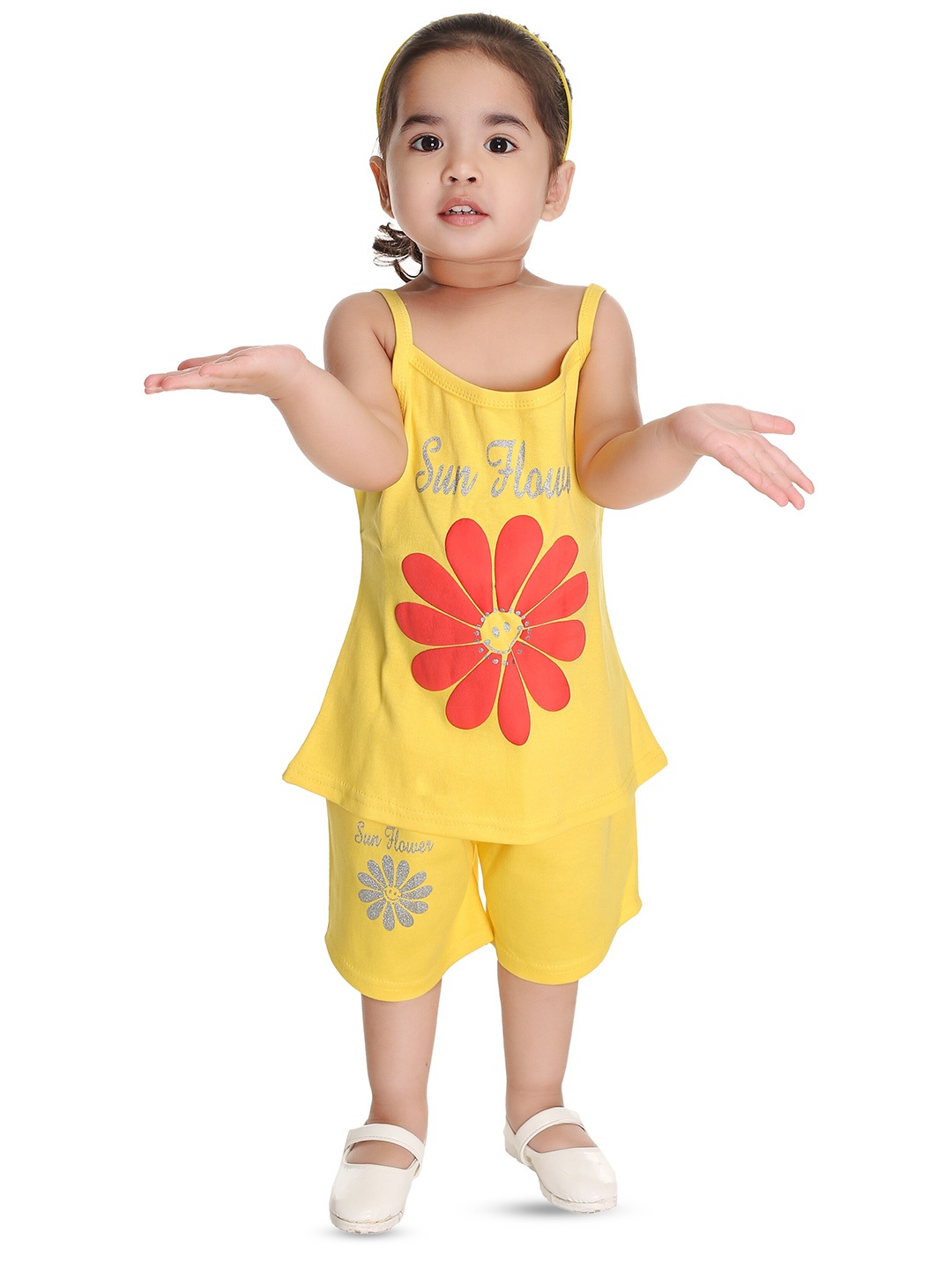 

BAESD Girls Floral Printed Top With Shorts, Yellow