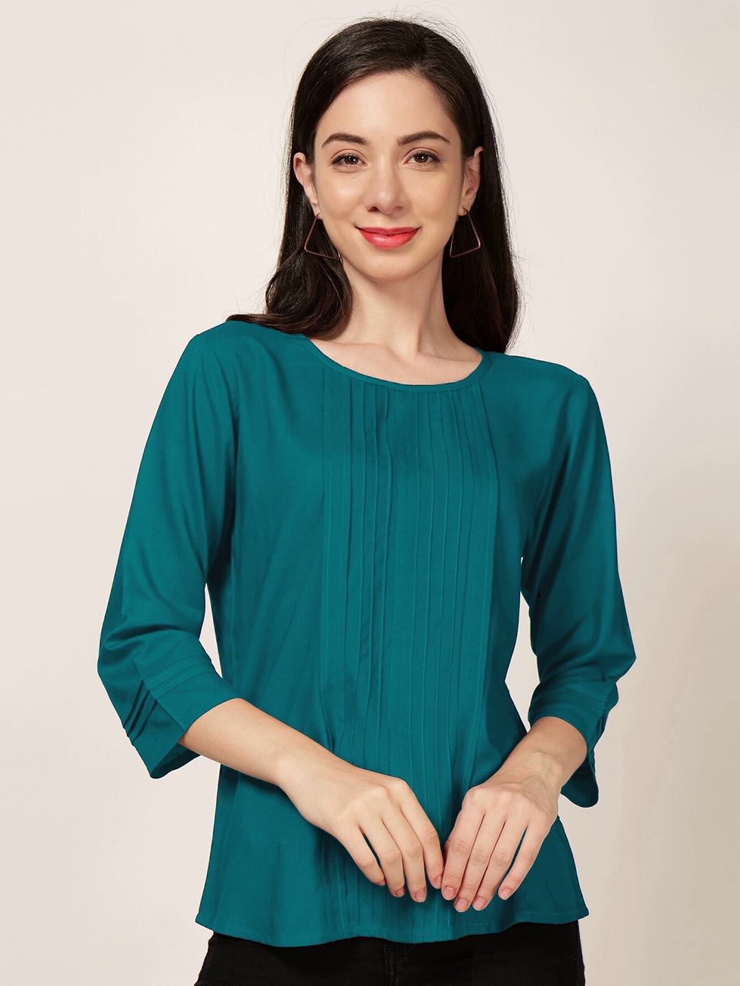 

PATRORNA Round Neck Pintuck Top, Green