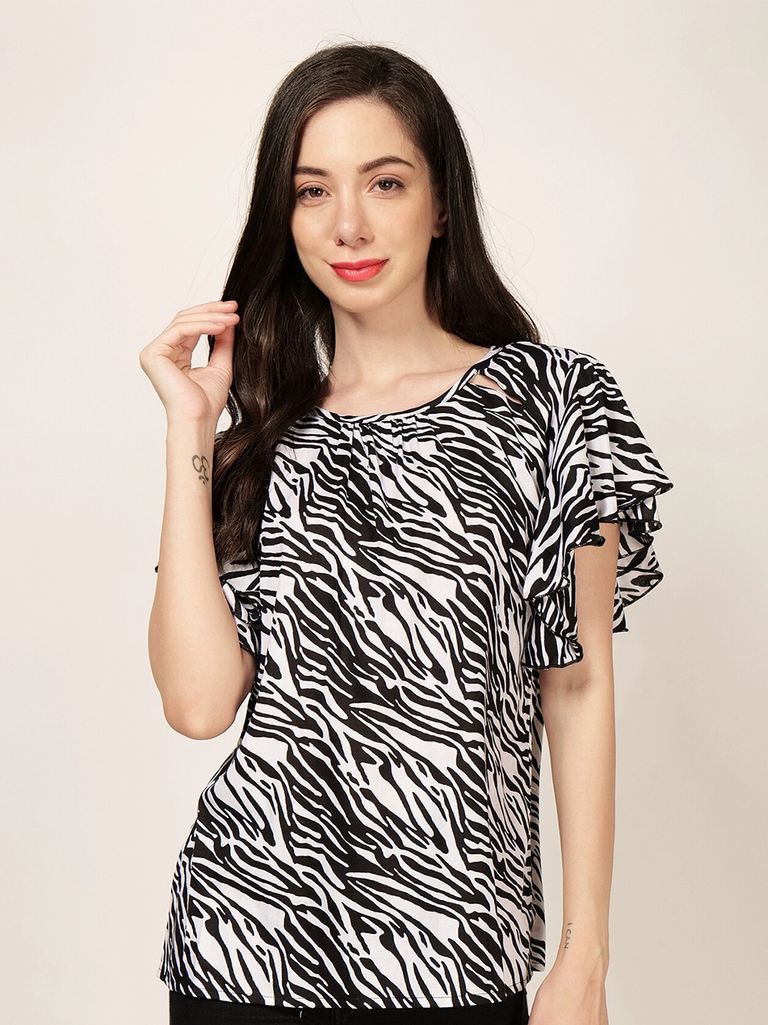

PATRORNA Animal Printed Flutter Sleeve Regular Top, Black