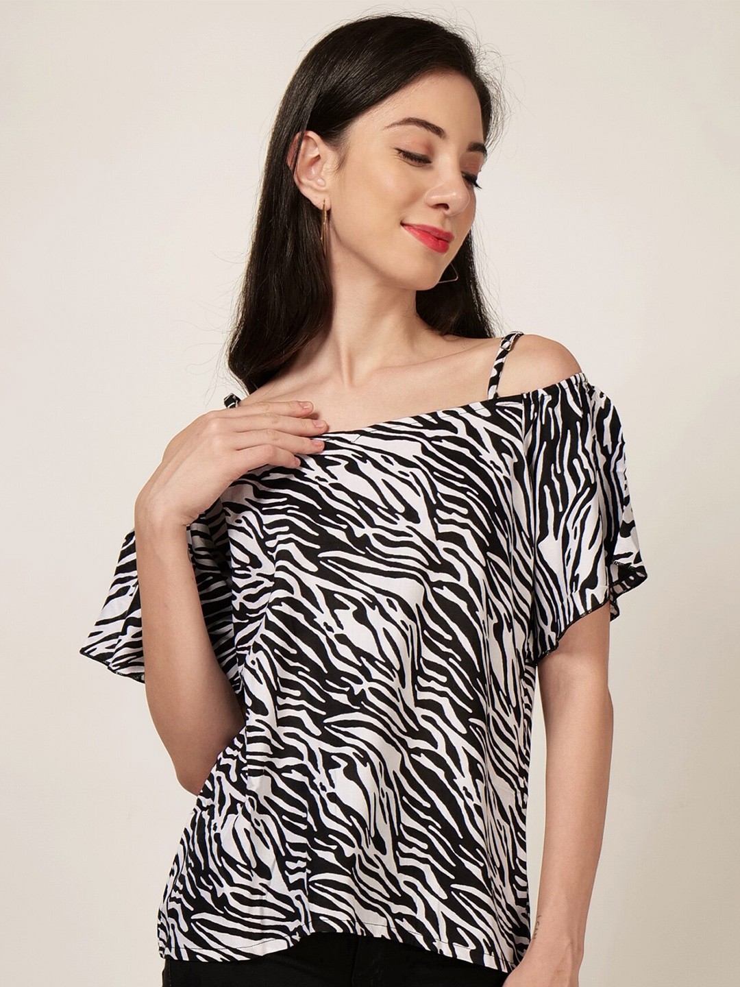 

PATRORNA Abstract Printed Shoulder Straps Cold-Shoulder Sleeves Top, Black