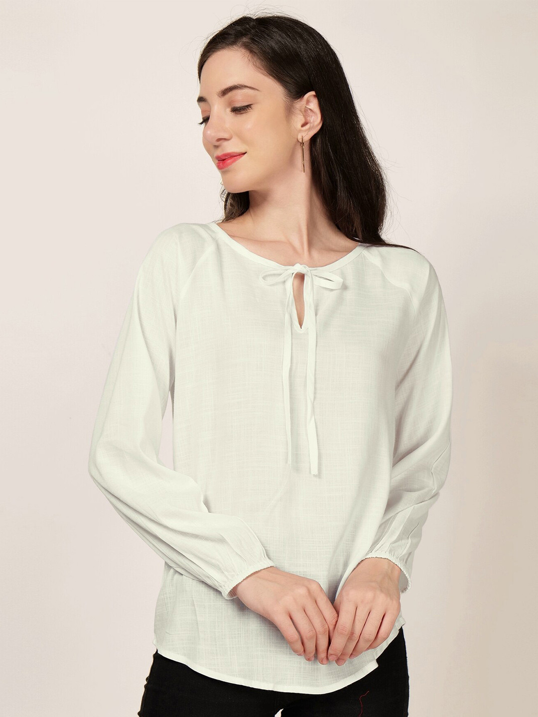 

PATRORNA Tie-Up Neck Raglan Sleeves Top, Off white