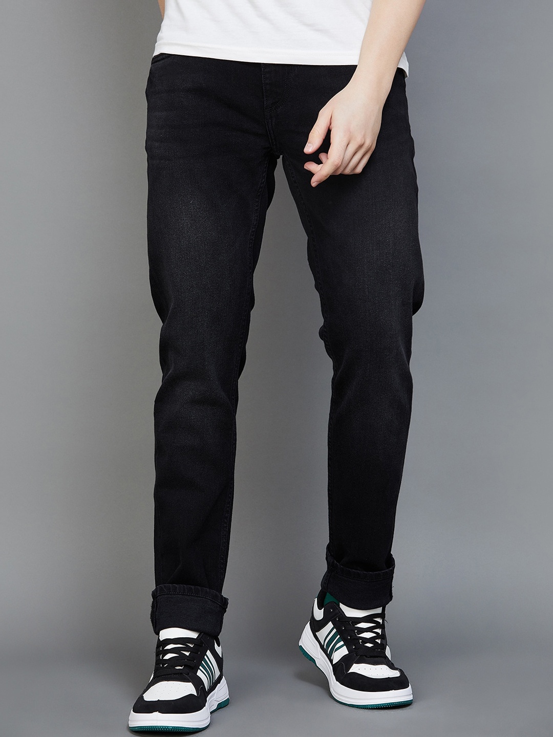

Forca by Lifestyle Men Regular Fit Mid-Rise Clean Look Cotton Jeans, Black