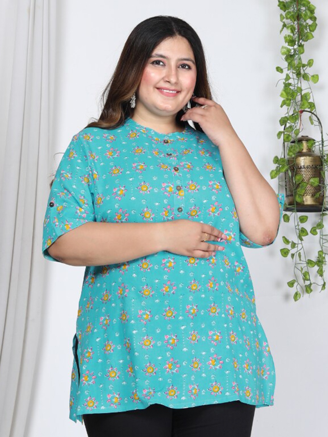 

Swasti Plus Size Floral Printed Pure Cotton Kurti, Blue