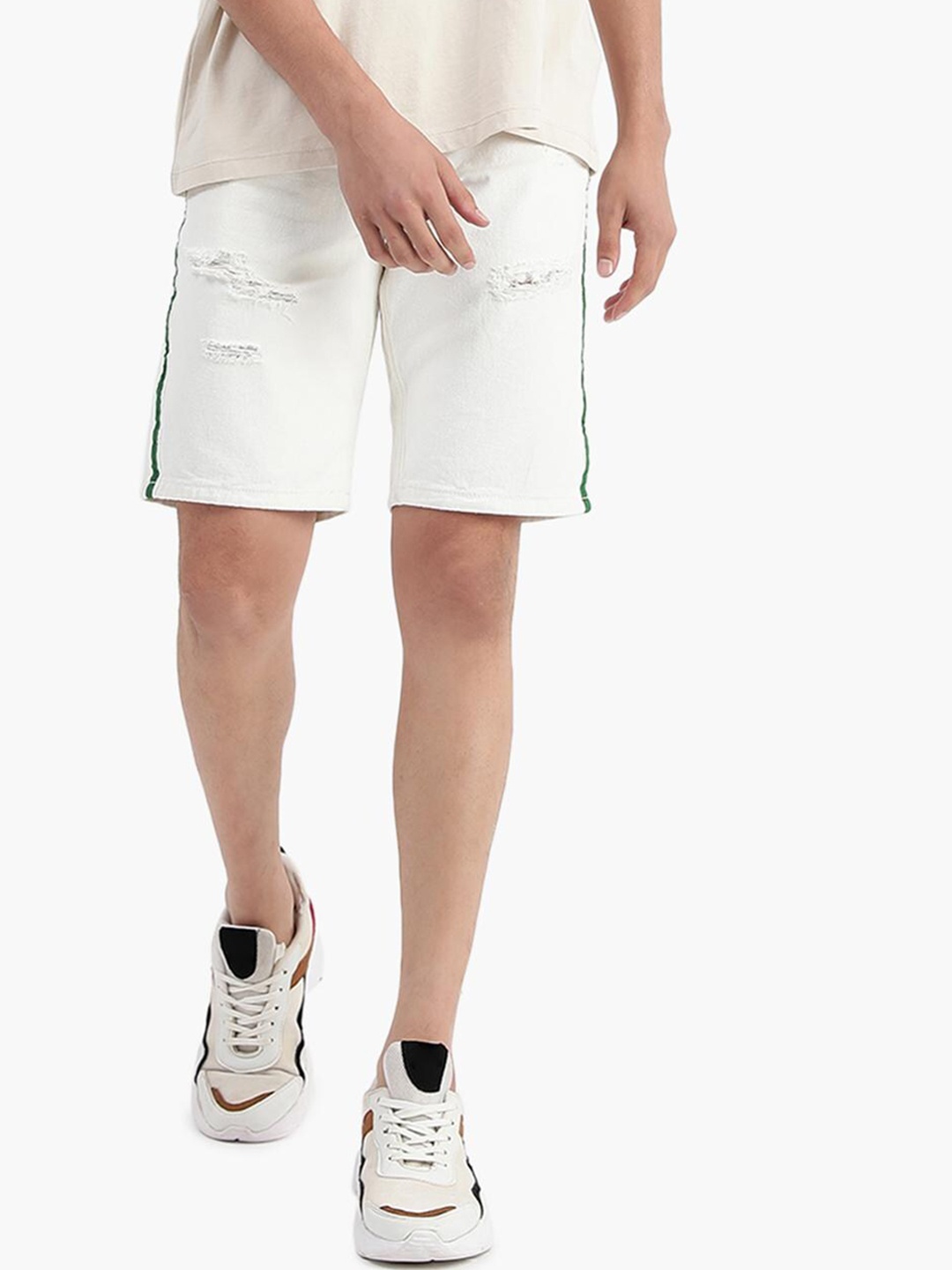 

Virgio Men Ripped Pure Cotton Denim Shorts, White