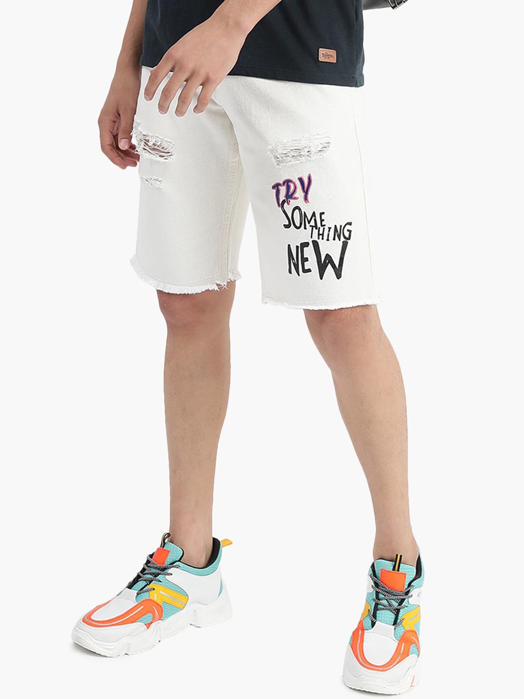 

Virgio Men Typography Printed Pure Cotton Ripped Denim Shorts, White