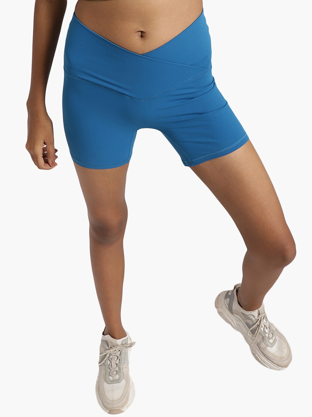 

Virgio Women Mid-Rise Sports Shorts, Blue