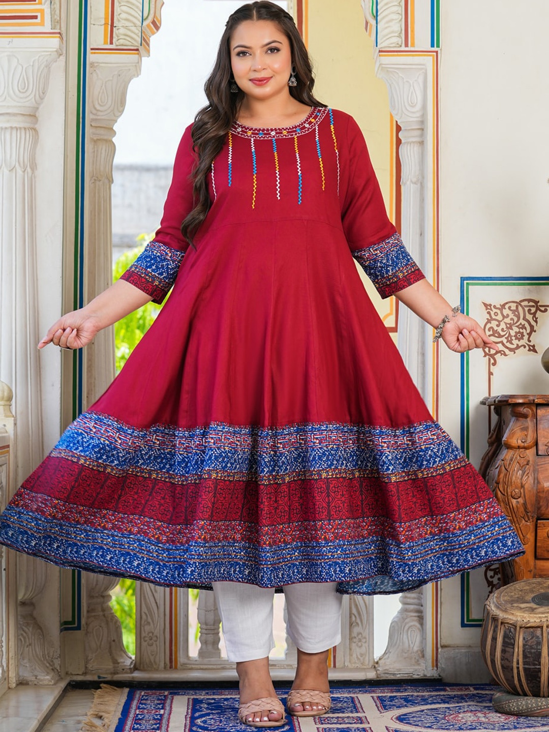

YASH GALLERY Plus Size Thread Work Panelled Anarkali Kurta, Maroon