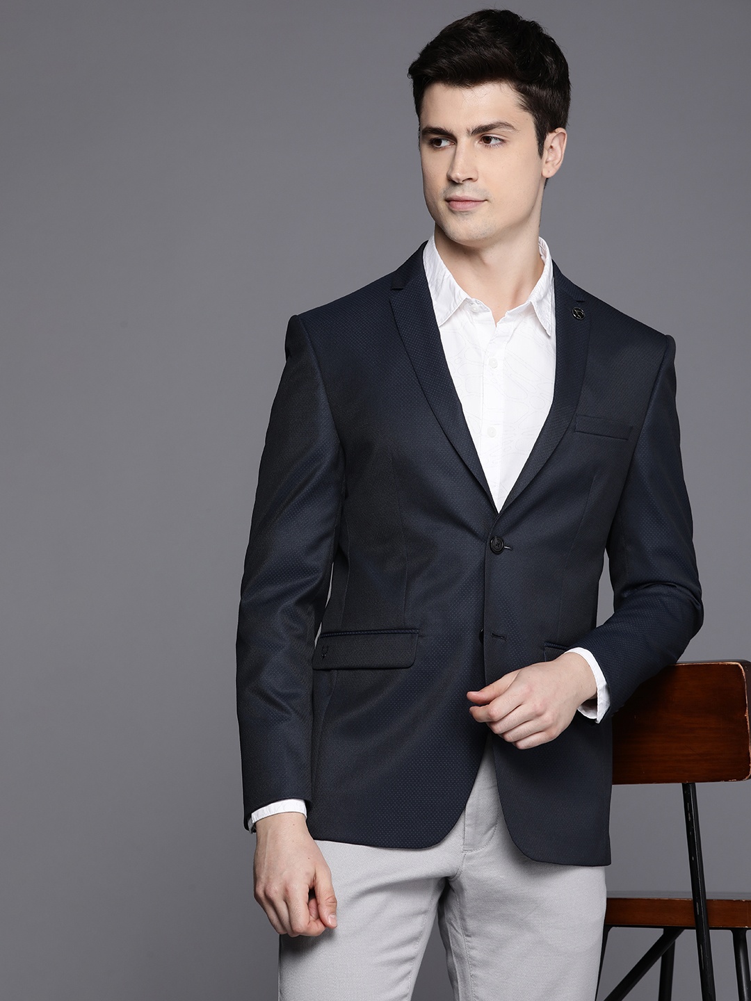 

Allen Solly Men Slim Fit Single-Breasted Formal Blazer, Navy blue