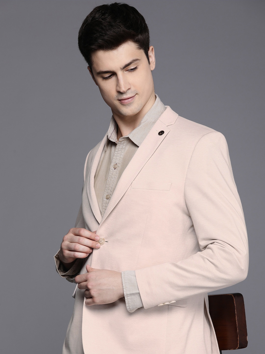 

Allen Solly Men Slim Fit Single-Breasted Pure Cotton Casual Blazer, Beige