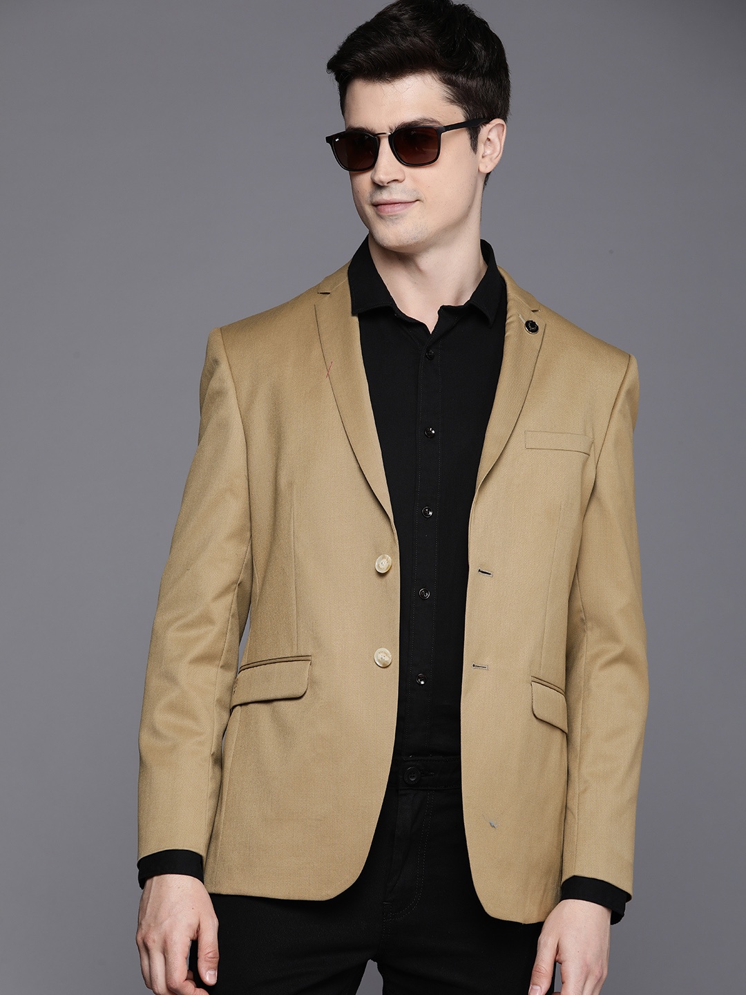 

Allen Solly Men Slim Fit Single-Breasted Casual Blazer, Khaki