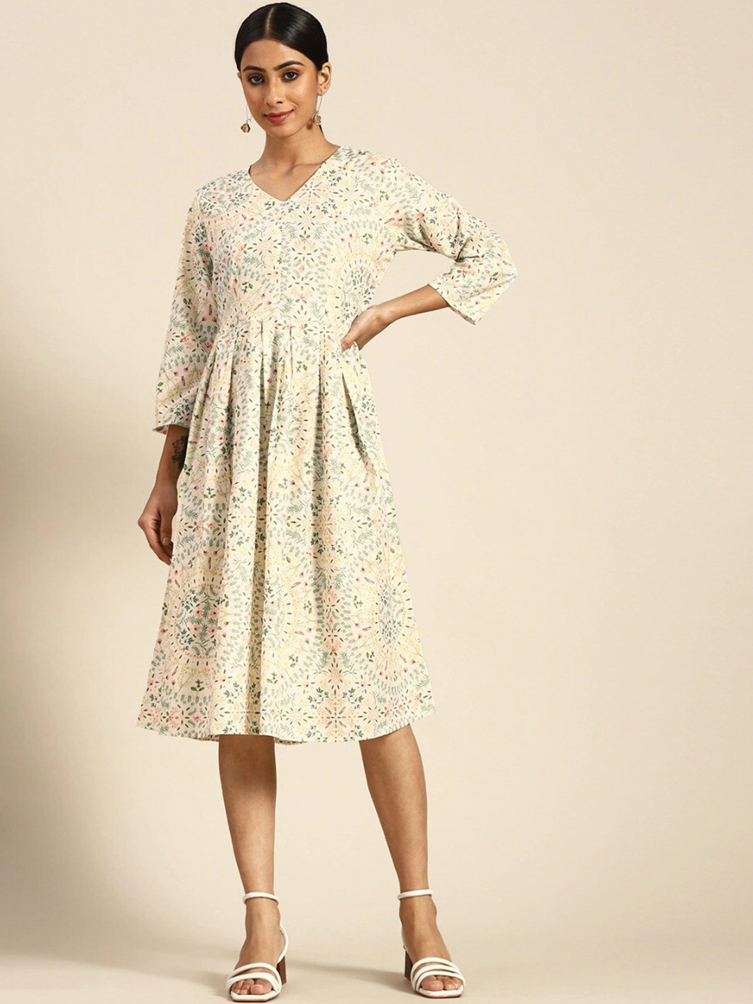 

HERE&NOW Off White & Green Floral Printed Crepe A-Line Midi Dress