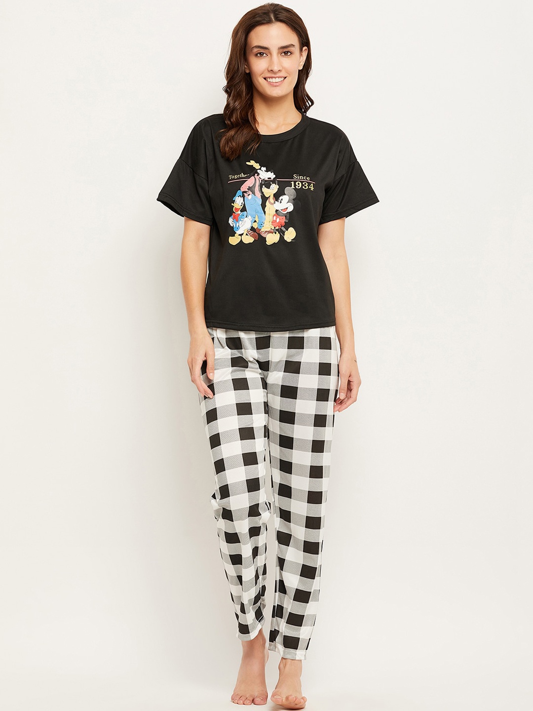

Camey Mickey & Friends Printed T-shirt With Pyjamas, Black