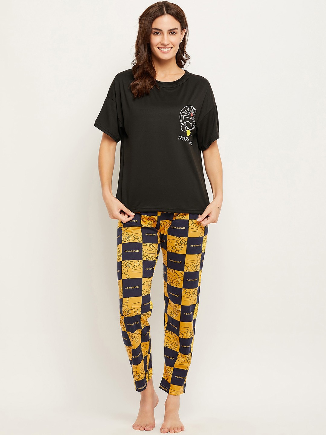 

Camey Doraemon Printed T-shirt With Pyjamas, Black