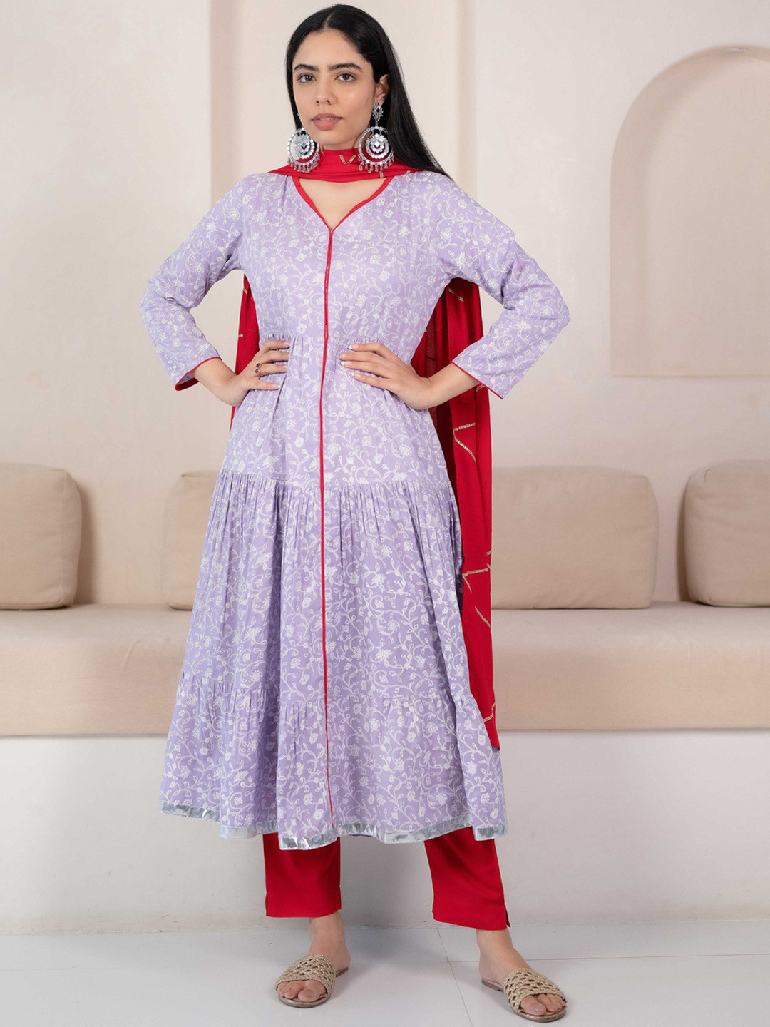 

Sangria Lavender Floral Printed V-Neck A-Line Gotta Patti Kurta With Trousers & Dupatta