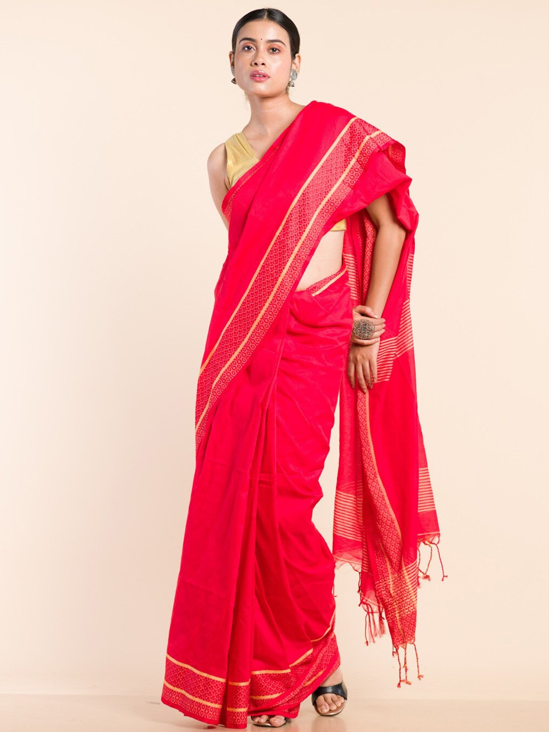 

HERE&NOW Pure Cotton Khadi Saree, Red