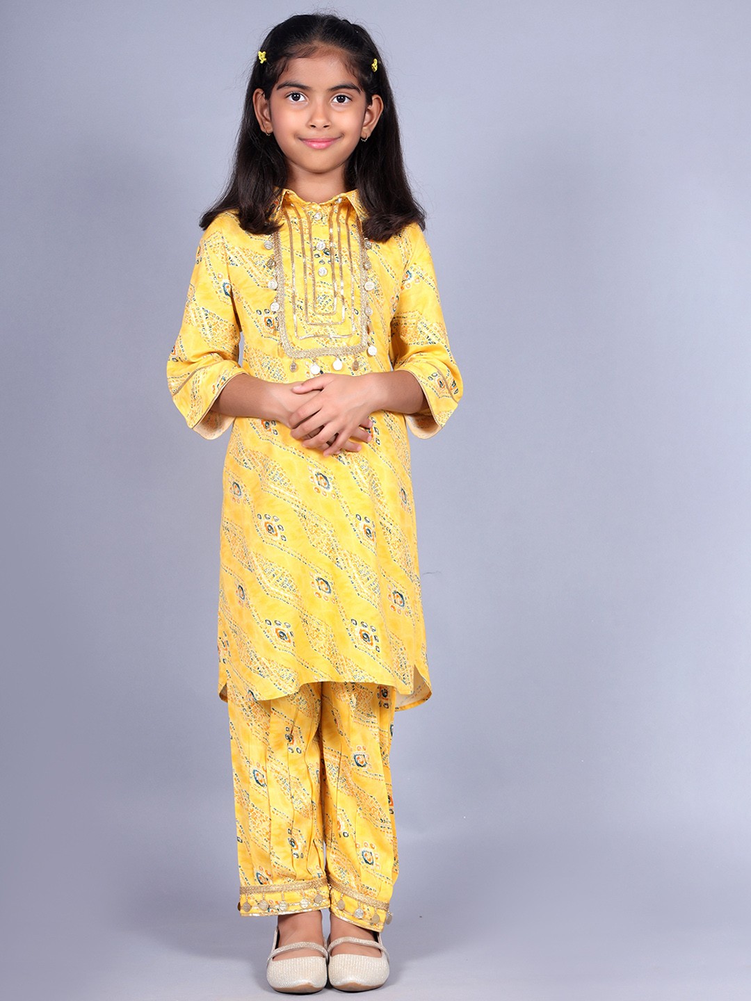 

misbis Girls Bandhani Printed Regular Gotta Patti Kurta With Salwar, Yellow