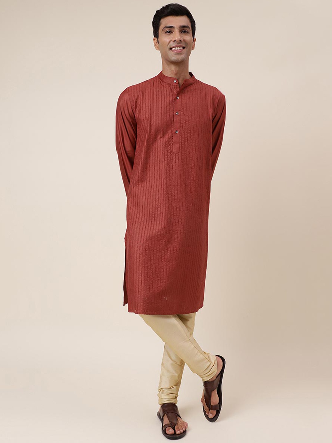 

Fabindia Striped Woven Design Mandarin Collar Kurta, Maroon