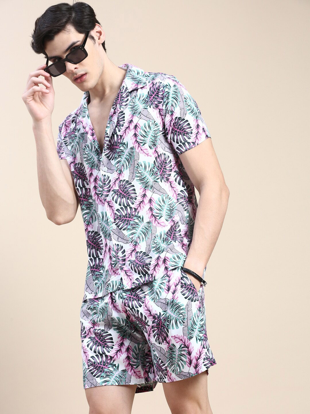 

SHOWOFF Tropical Printed Cuban Collar Shirt with Shorts, White