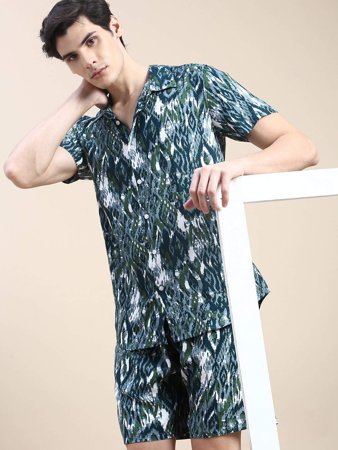 

SHOWOFF Abstract Printed Cuban Collar Shirt with Shorts, Teal