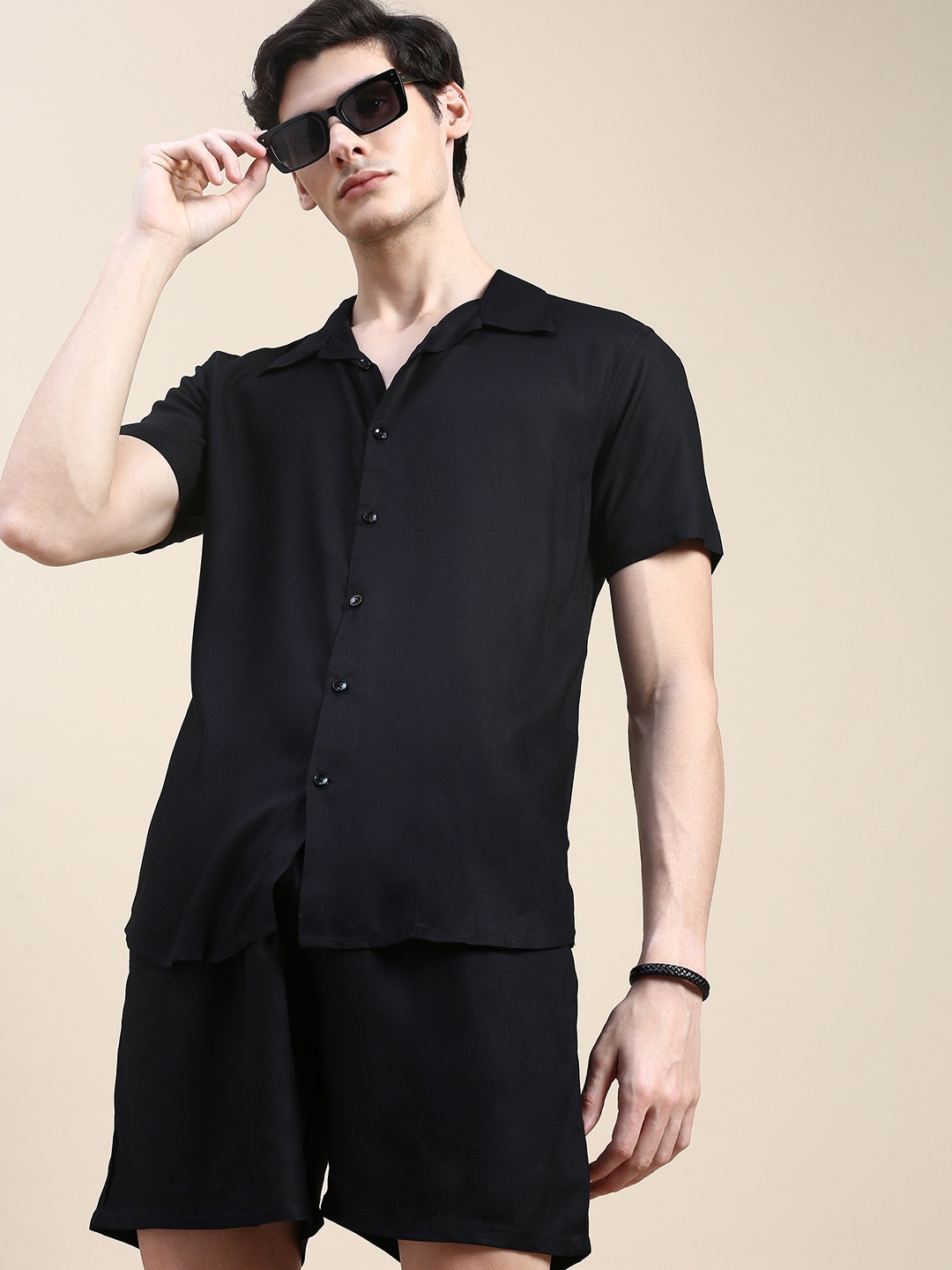 

SHOWOFF Shirt Collar Shirt With Shorts, Black