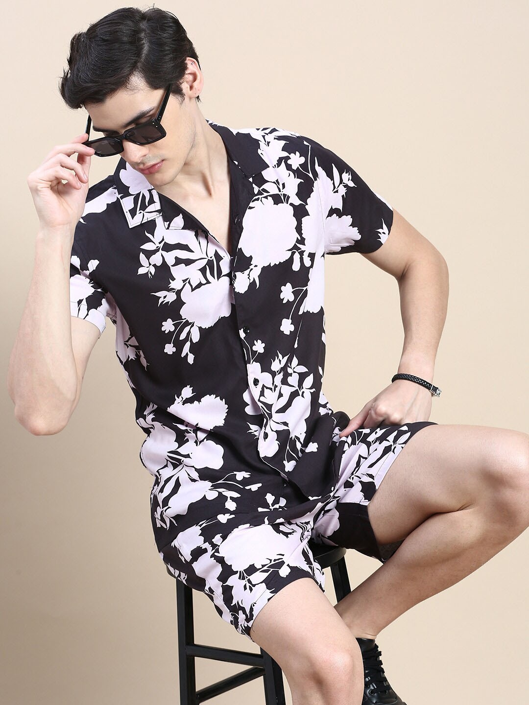 

SHOWOFF Printed Cuban Collar Slim Fit Shirt With Shorts, Black