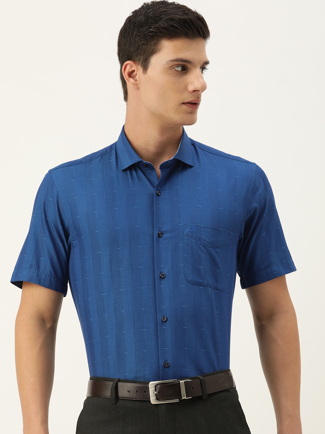

Peter England Men Nuvo Opaque Printed Formal Shirt, Navy blue