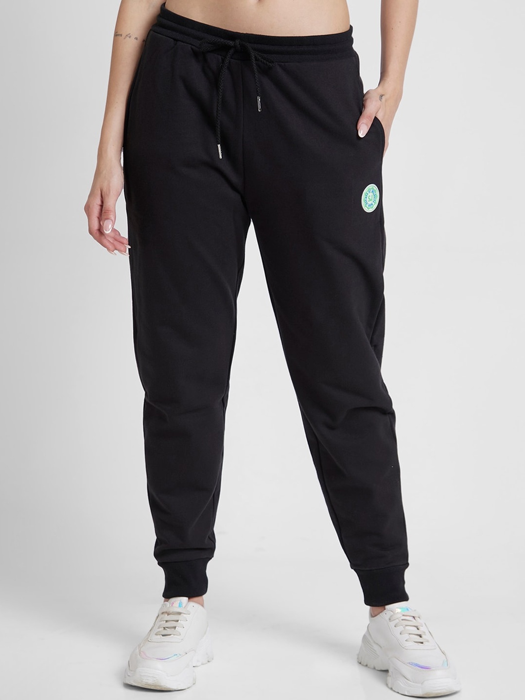 

SPYKAR Women Mid-Rise Ankle Length Joggers, Black