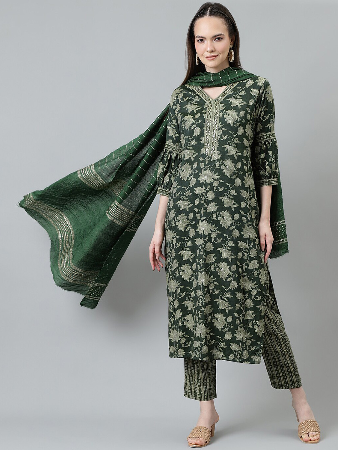 

Sringam Floral Printed Regular Sequinned Kurta with Trousers & With Dupatta, Green