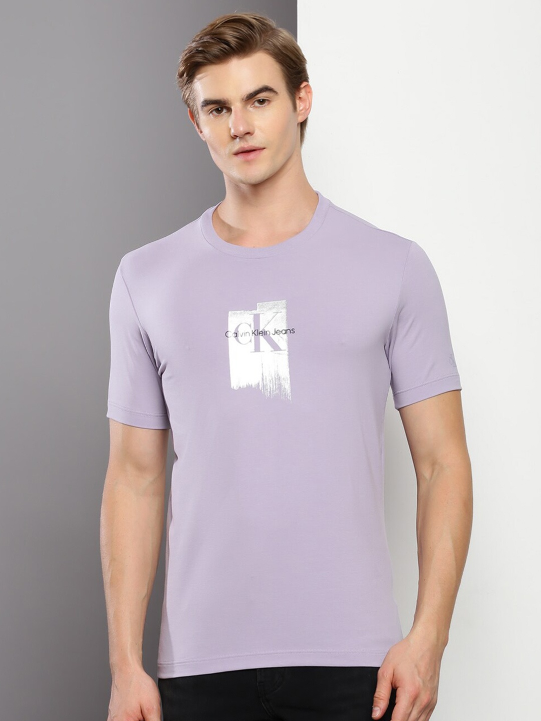 

Calvin Klein Jeans Men Printed Slim Fit T-shirt, Purple