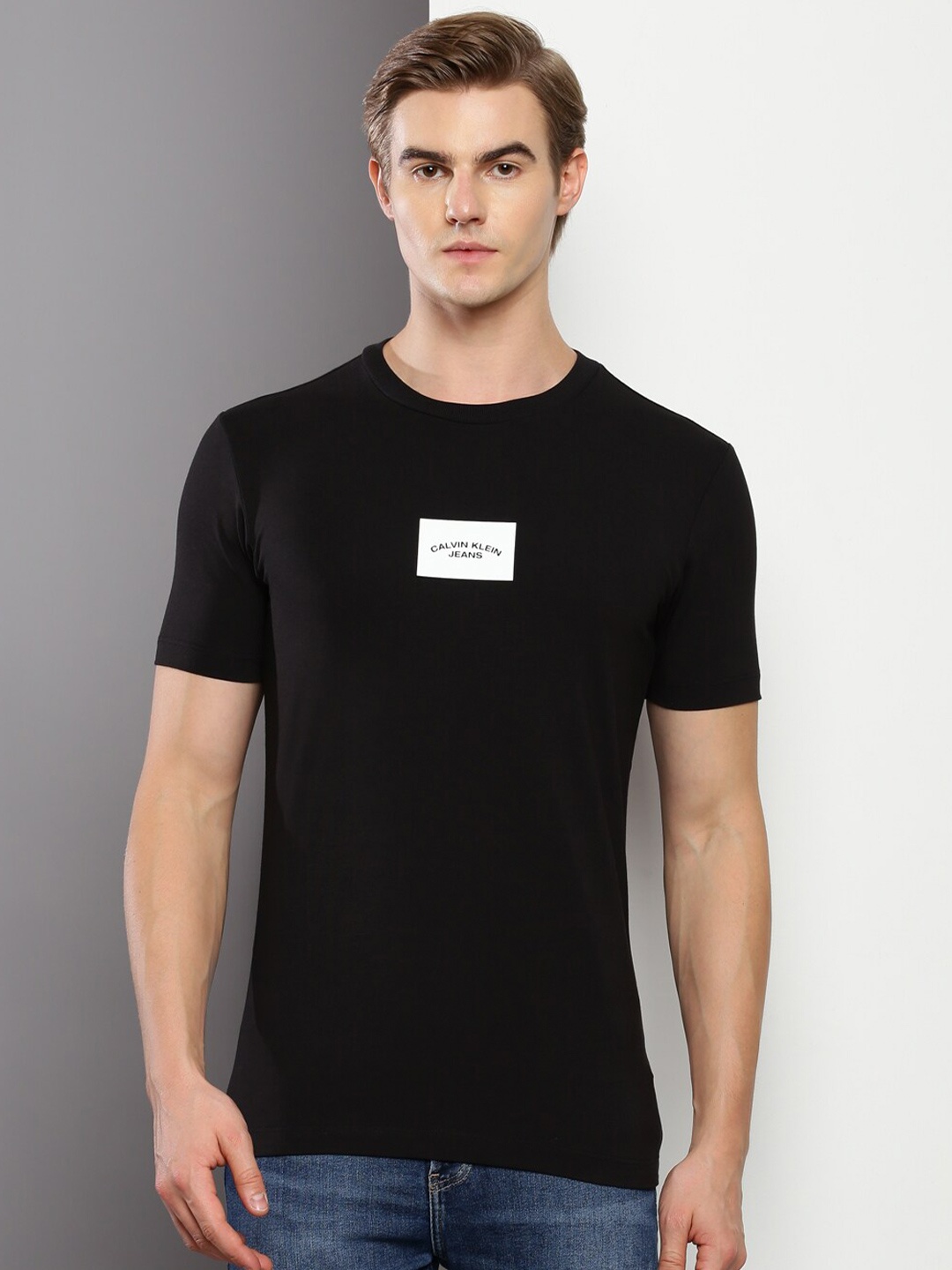 

Calvin Klein Jeans Men Printed Slim Fit T-shirt, Black
