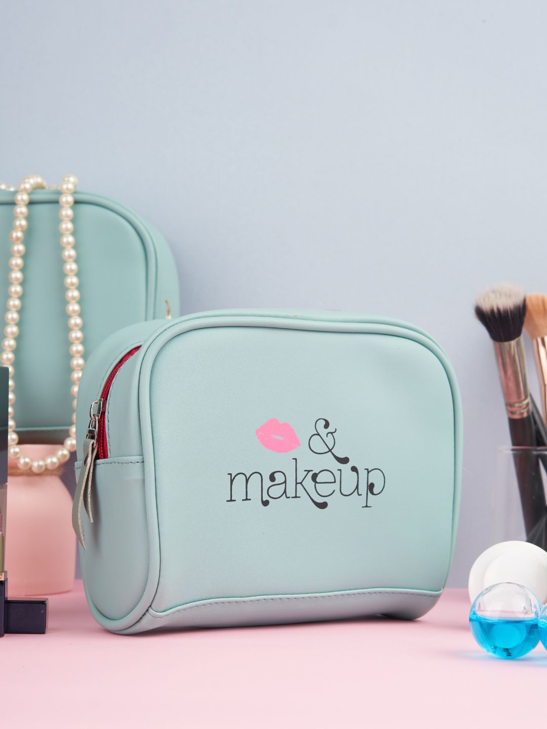 

Doodle Kiss and Makeup Premium Vegan Leather Cosmetic Pouch, Teal