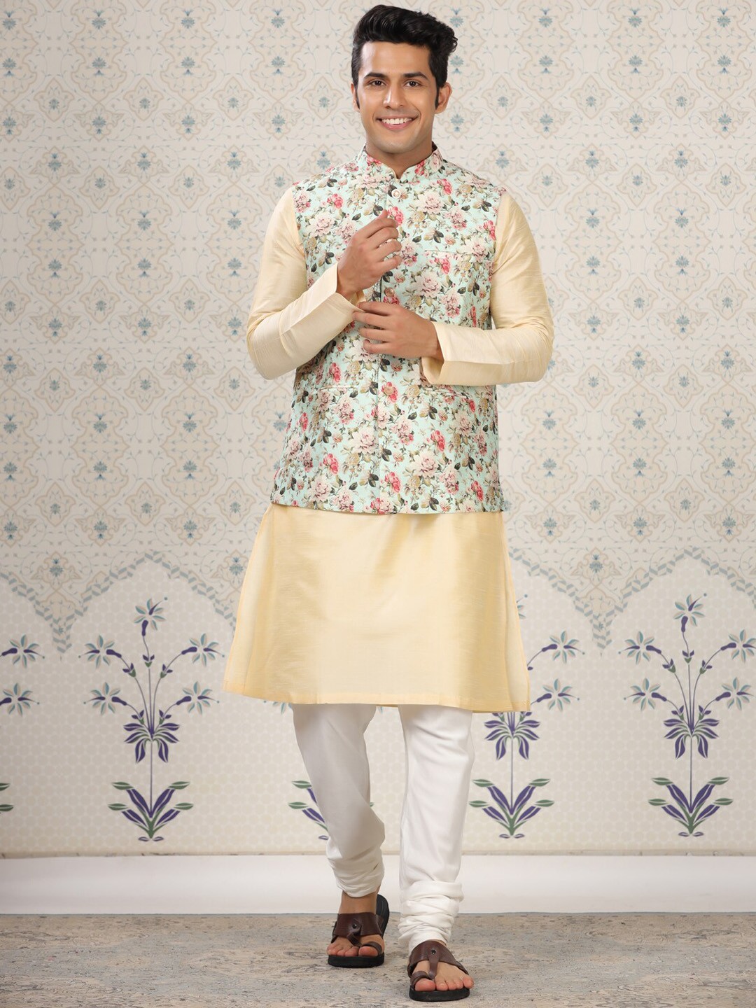 

Ode by House of Pataudi Floral Printed Mandarin Collar Nehru Jacket, Green