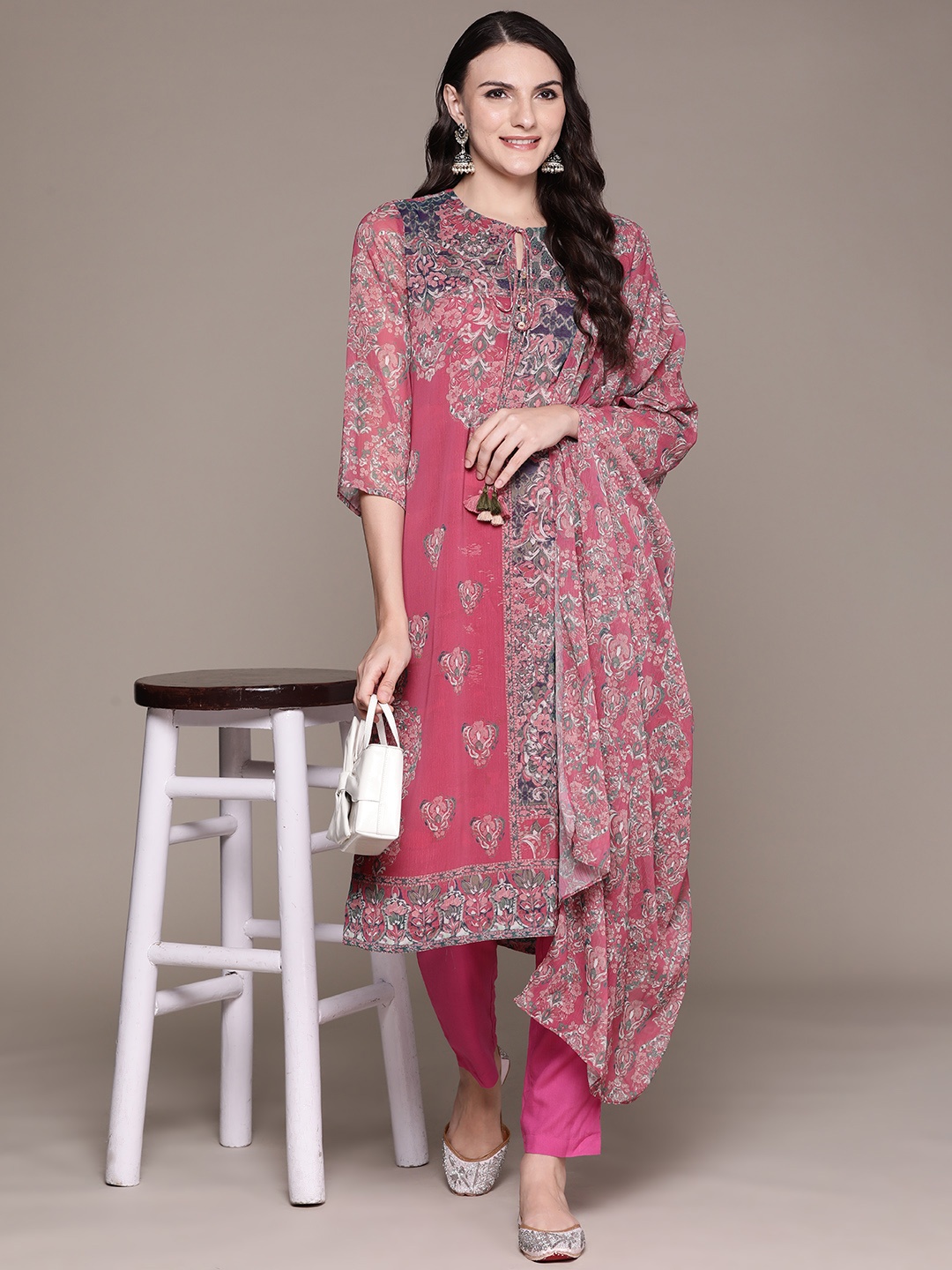 

aarke Ritu Kumar Women Ethnic Motifs Printed Regular Kurta with Trousers & Dupatta, Pink