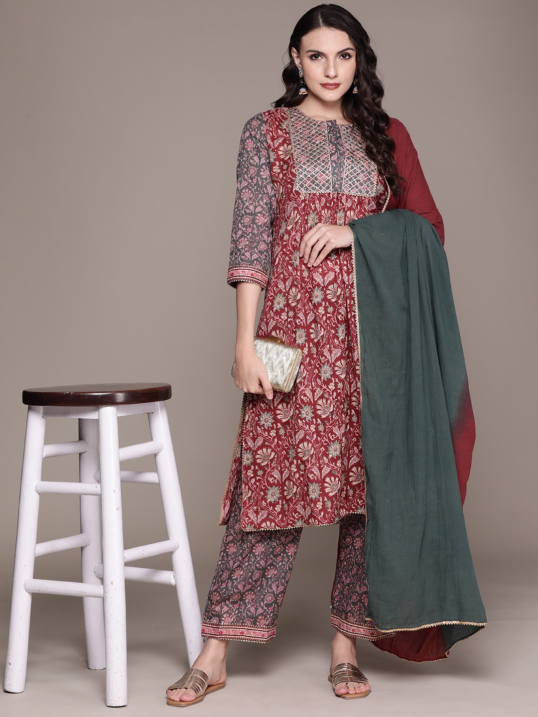 

aarke Ritu Kumar Women Floral Yoke Design Gotta Patti Cotton Kurta with Trousers & Dupatta, Maroon