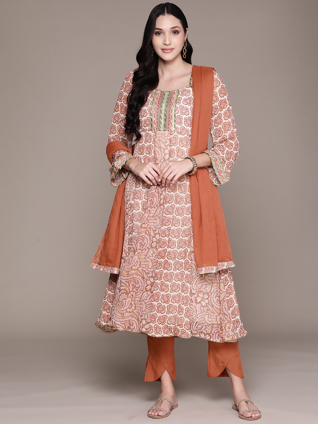 

aarke Ritu Kumar Women Floral Printed Regular Kurta with Trousers & With Dupatta, Peach
