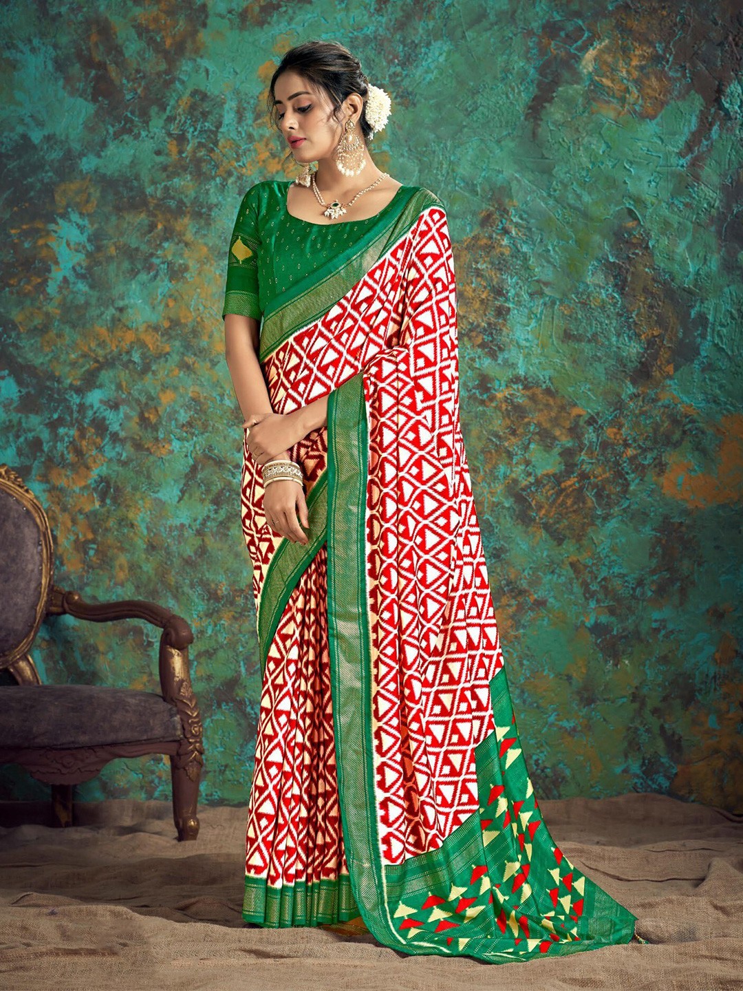 

Mitera Red & Green Geometric Printed Silk Blend Patola Saree