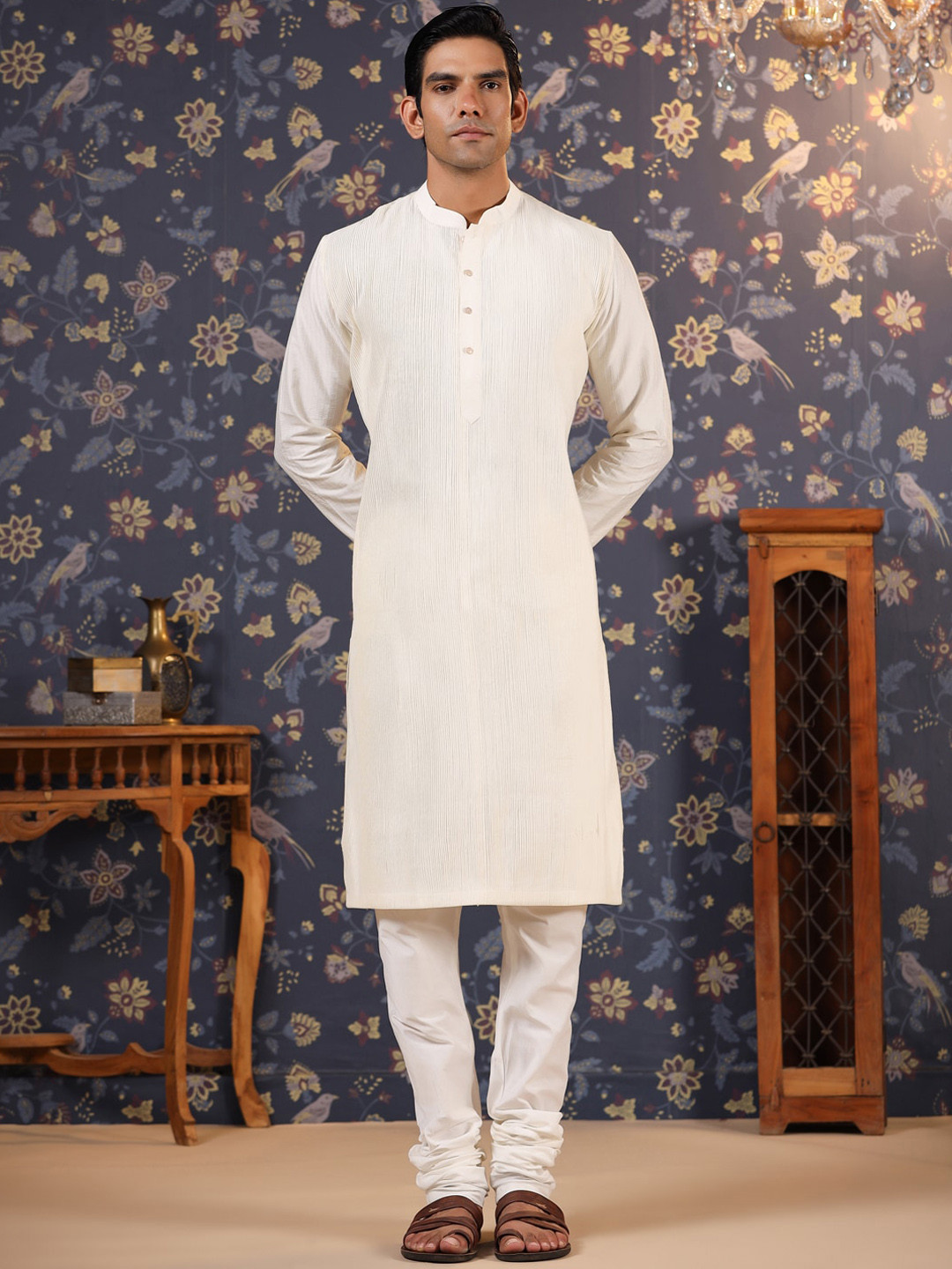 

House of Pataudi Pintuck Self-Design Kurta With Churidar, White