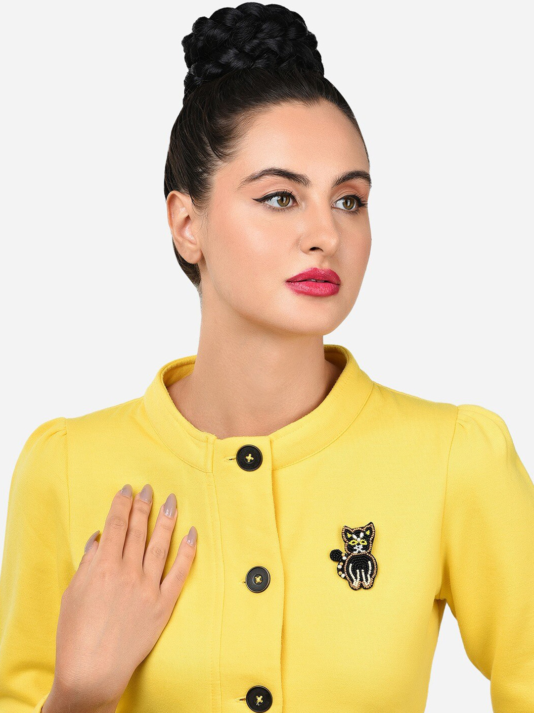 

AMI Embellished Cat Brooch, Black