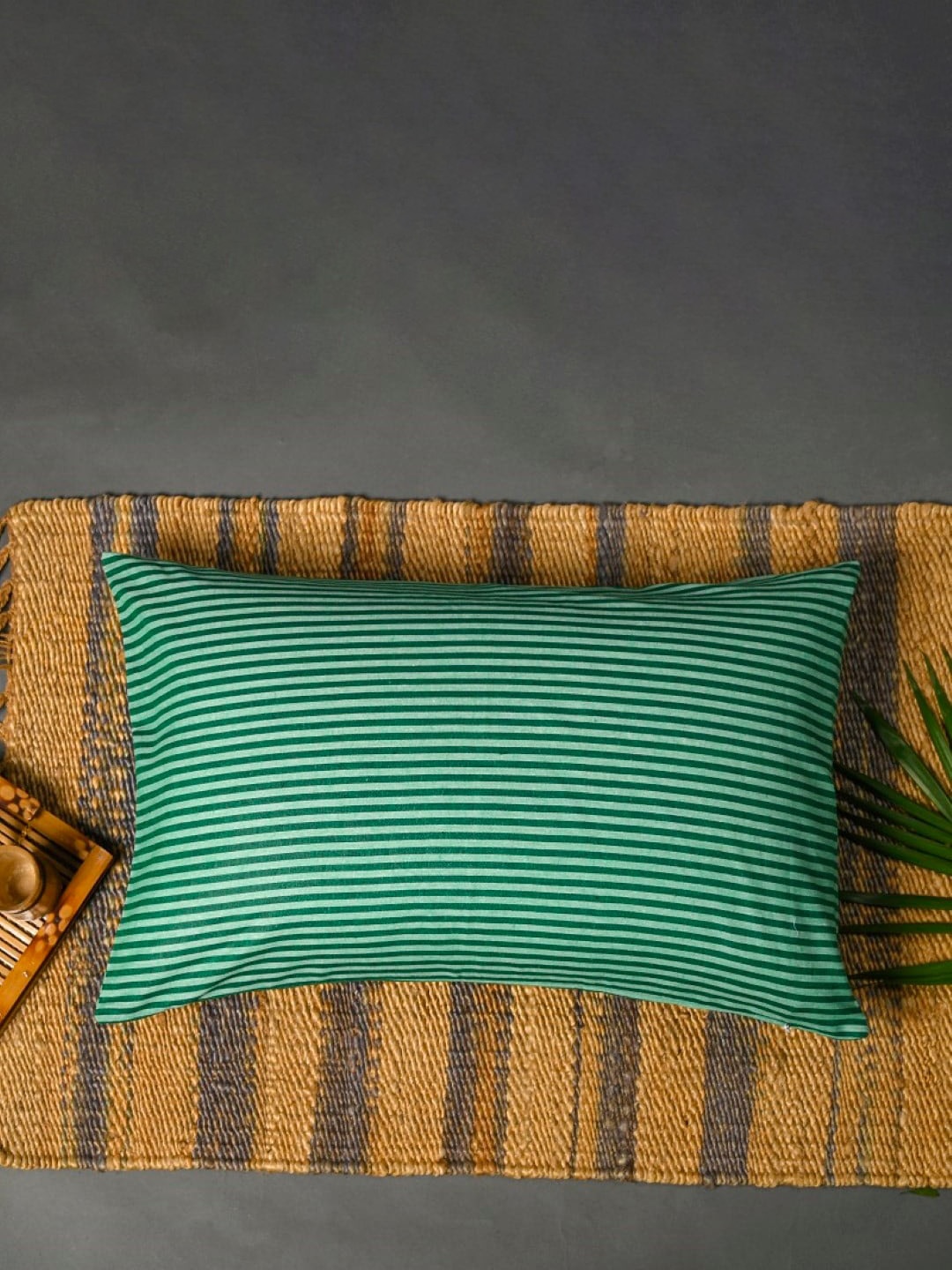 

OUSSUM Green Striped Zipper Pillow Cover