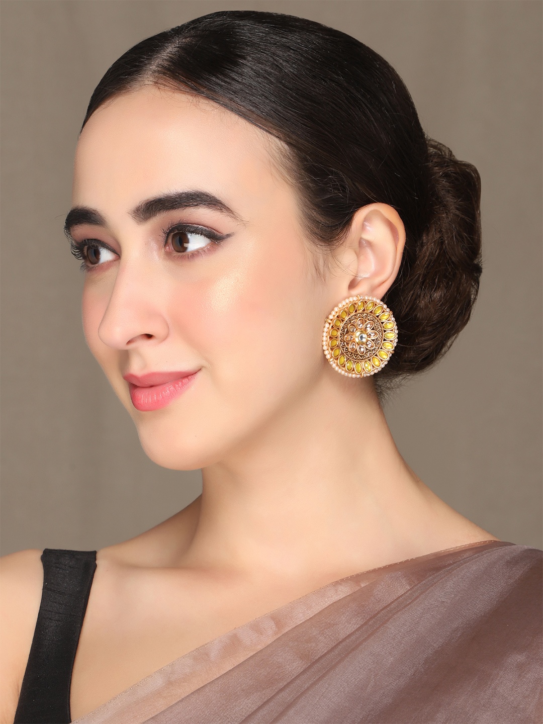 

AQUASTREET Gold-Plated Circular Studs Earrings