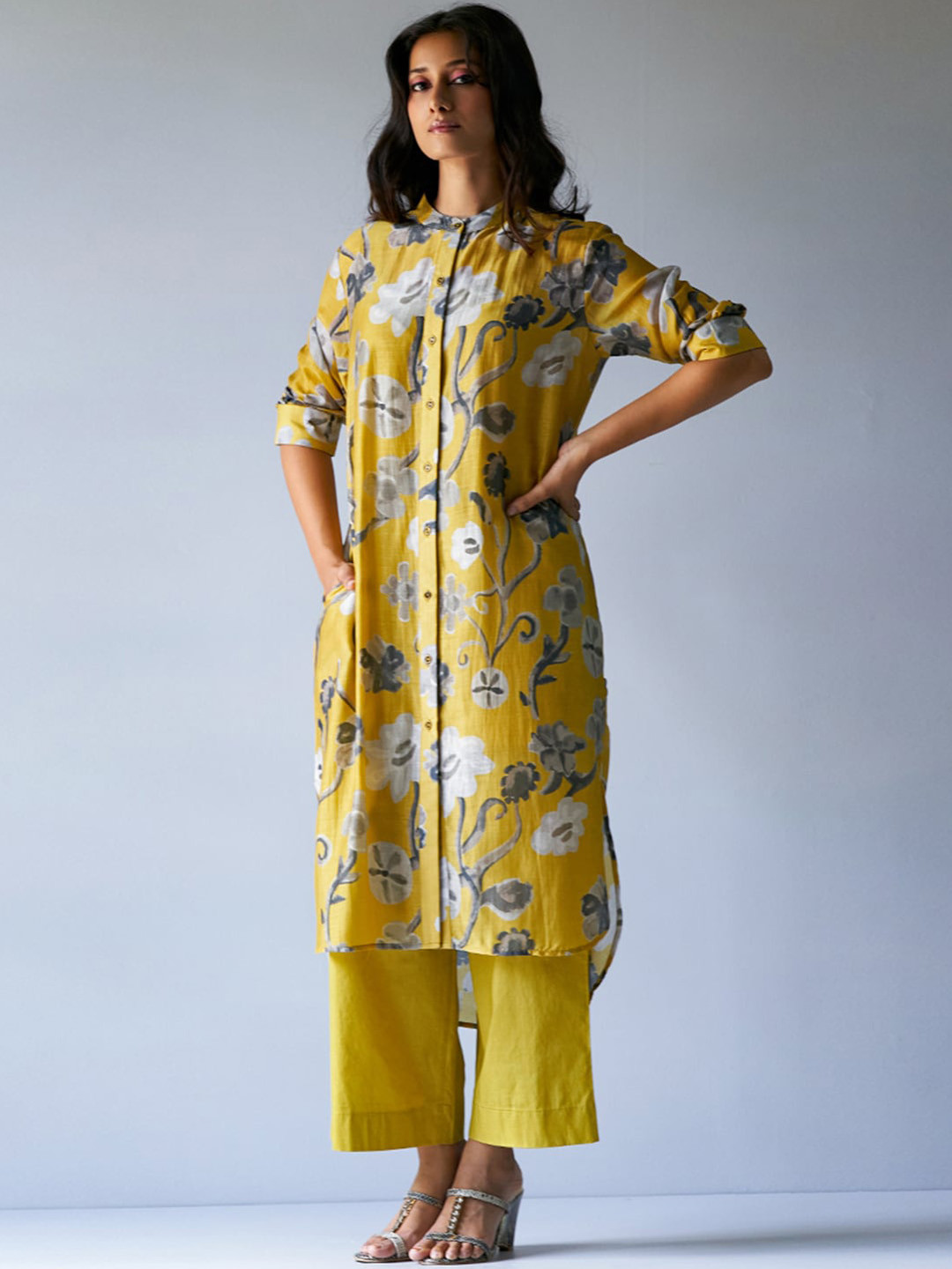 

Ganga Floral Printed Regular Straight Kurta With Palazzos, Yellow
