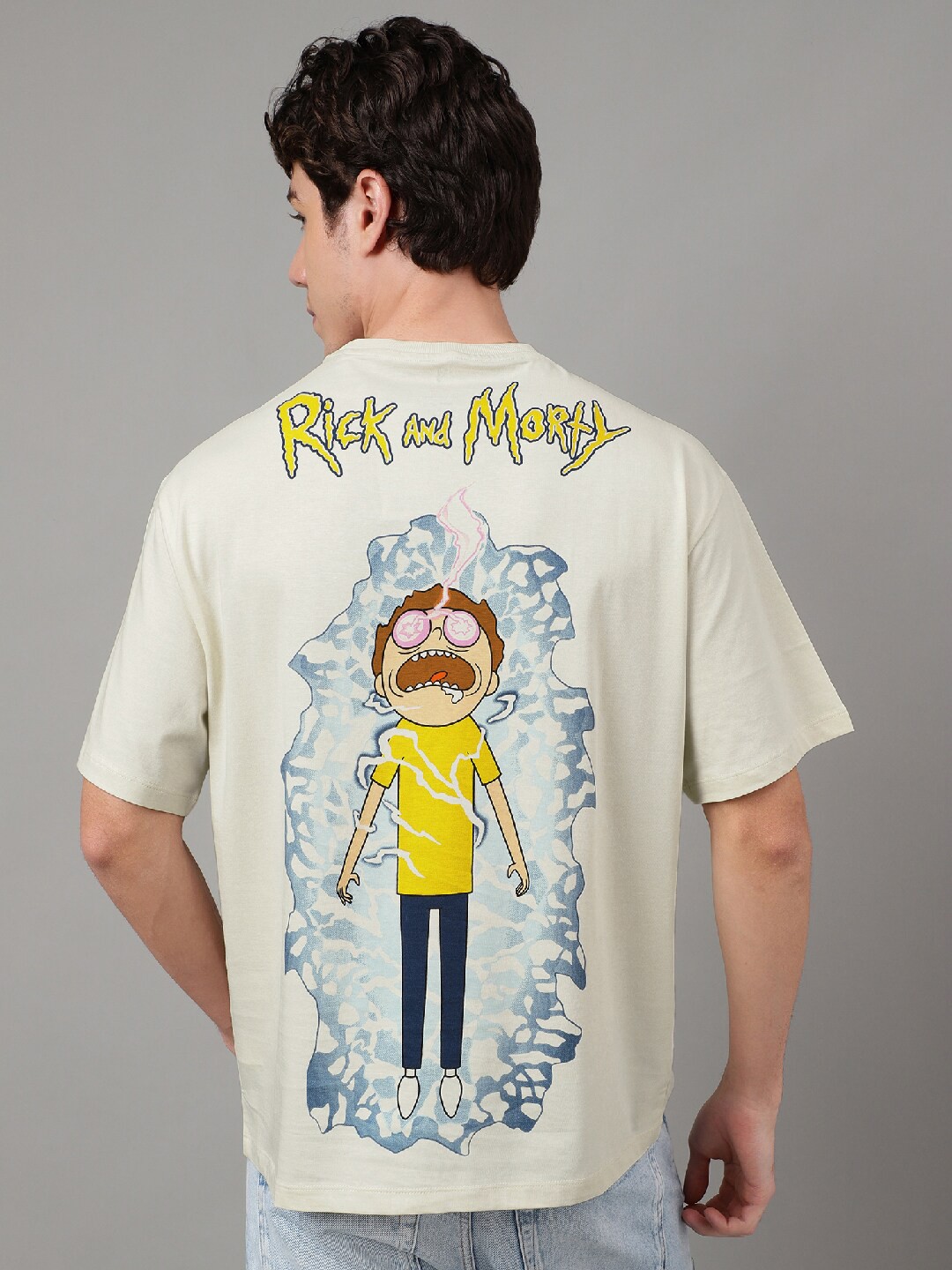 

Free Authority Rick & Morty Graphic Printed Pure Cotton Printed Loose-Fit T-shirt, Off white