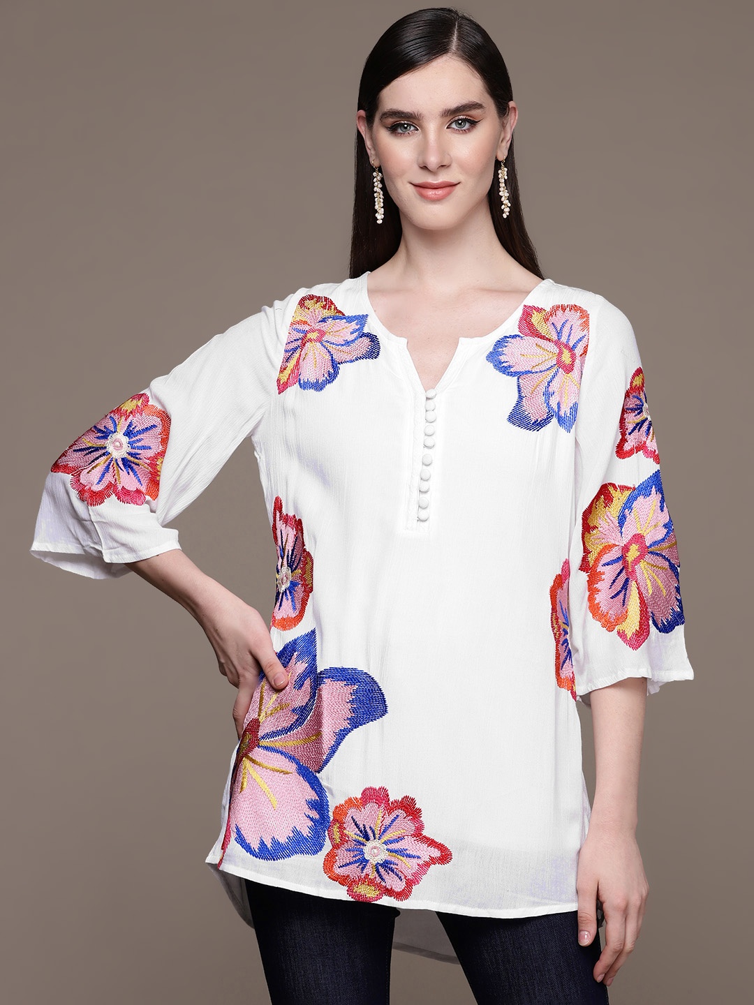 

aarke Ritu Kumar White Floral Embroidered Crepe Top