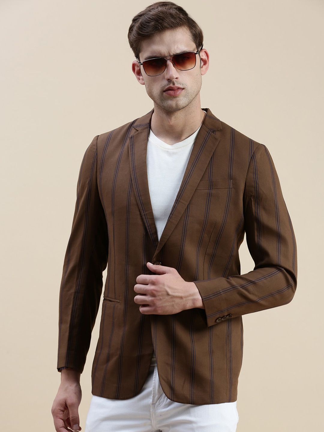 

SHOWOFF Notched Lapel Striped Single-Breasted Blazer, Brown