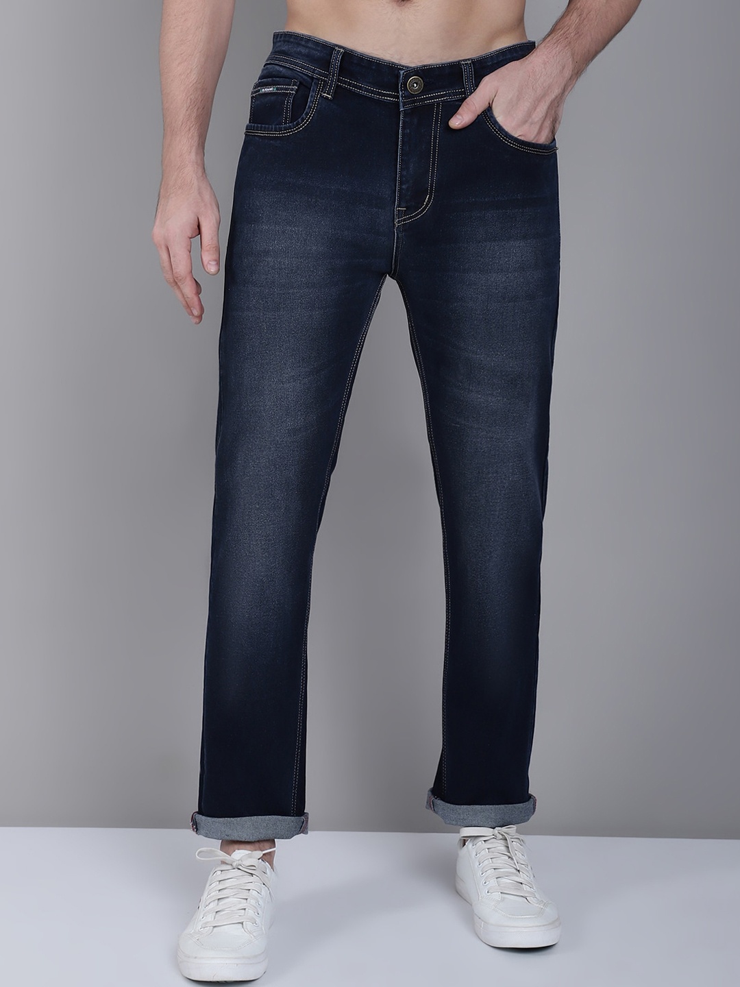 

Rodamo Men Mid-Rise Light Fade Stretchable Clean Look Jeans, Blue