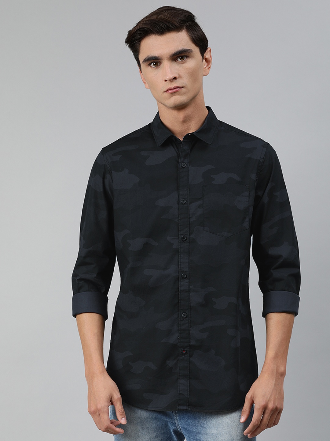 

HIGHLANDER Men Black & Charcoal Grey Camouflage Slim Fit Printed Casual Shirt