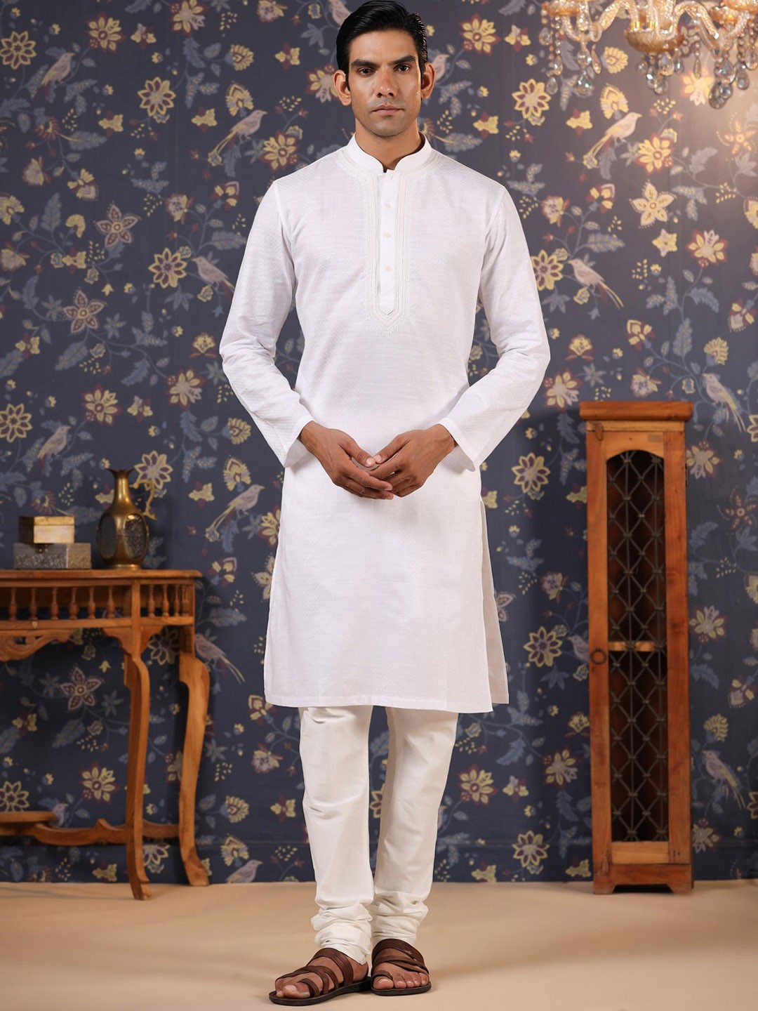 

House of Pataudi Ethnic Motif Woven Design Dobby Cotton Straight Kurta, White